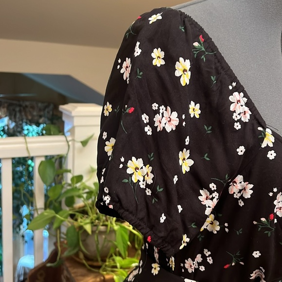 Liberty Love Black Floral Dress with Slit - Picture 8 of 10